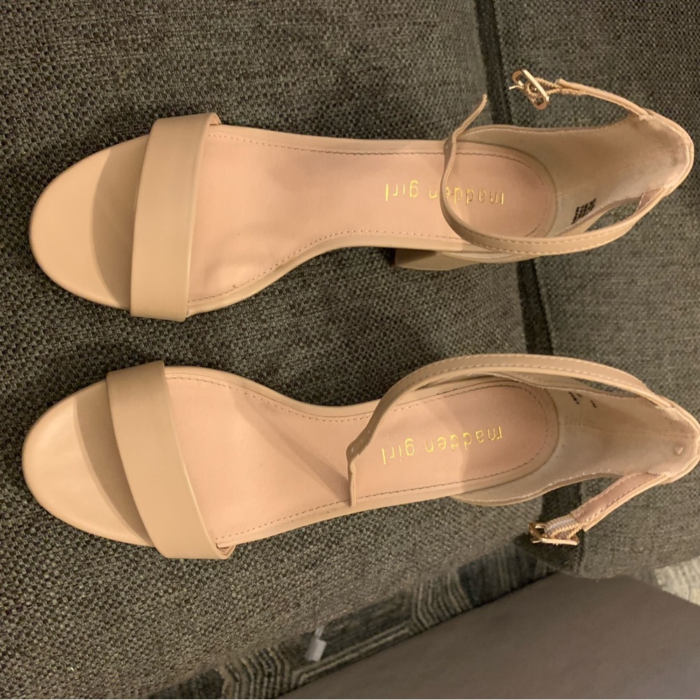 MADDEN GIRL Ankle Strap ILEANA Short Heels Sz 7